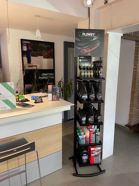 Présentoir dépôt-vente